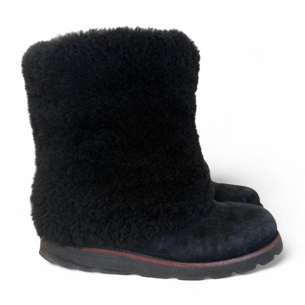 UGG Black Australia Maylin Suede + Shearling Winter Boots. Size 5.